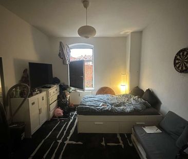 Geräumige 2-Raum-Wohnung in ruhiger Lage - Foto 1