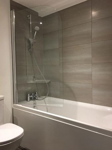 2 bedroom apartment to rent - Photo 5