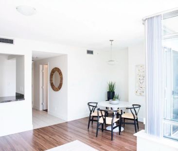Bayshore Outlook — 1 Bedroom - city & water view - Photo 4