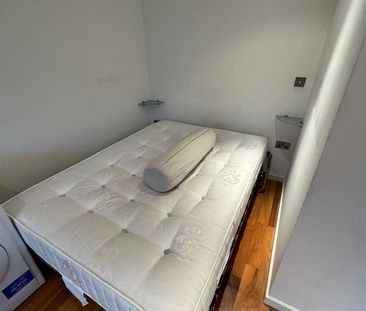 1 Bed Flat, Wellington Street, LS1 - Photo 2