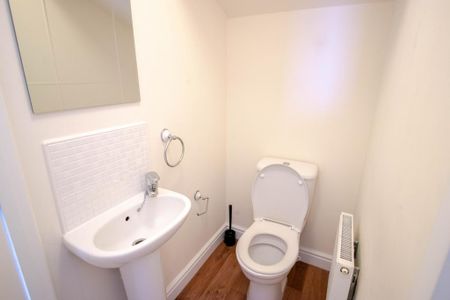 2 bedroom terraced house to rent - Photo 5