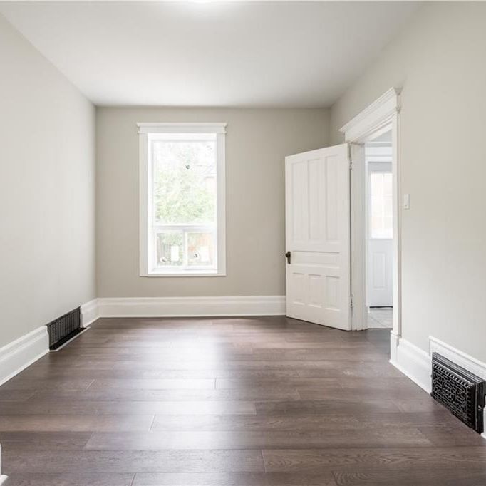 For Lease - 16 Sherman Avenue Unit# MAIN, Hamilton, Ontario - Photo 1