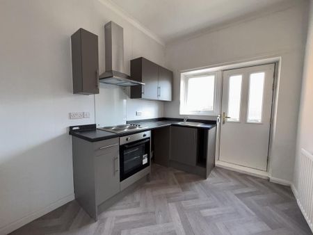 4 bedroom maisonette to rent - Photo 5