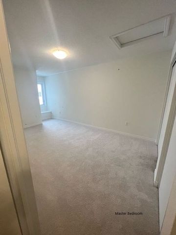 For Lease - 3327 Thunderbird Promenade, Pickering, Ontario - Photo 3