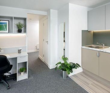 Studio to rent - Photo 6