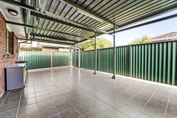 “Free Standing Three Bedroom Villa” - Photo 1