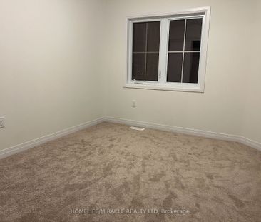 For Lease - 122 Varsity Drive, Welland, Ontario - Photo 1