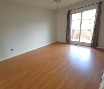 For Lease - 98 Buchanan Street Unit# Upper, Barrie, Ontario - Photo 4