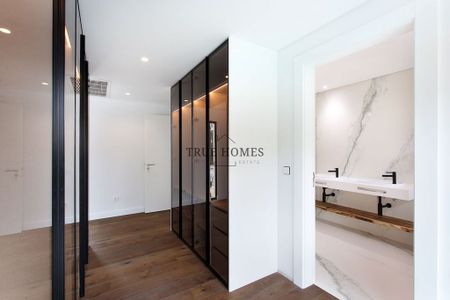 Luxury House for rent in Almada, Distrito de Setúbal - Photo 5