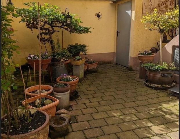 Sanierte und renovierte Maisonette Wohnung/top Lage/alles Neu - Photo 1