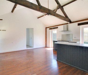5 bedroom barn conversion to rent - Photo 2