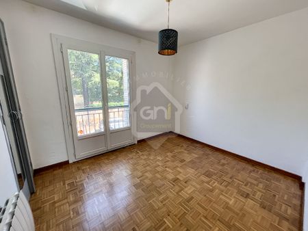 Location Appartement 3 pièces 64m² AVIGNON 84000 - Photo 4