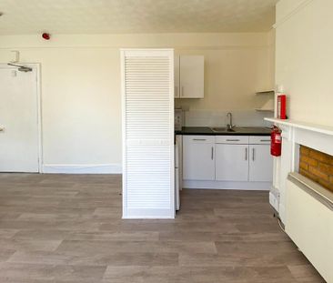 1 bedroom terraced house to rent - Photo 2