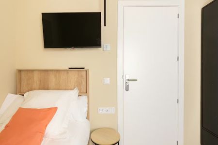 Calle Donoso Cortés, Madrid, Community of Madrid 28015 - Photo 5