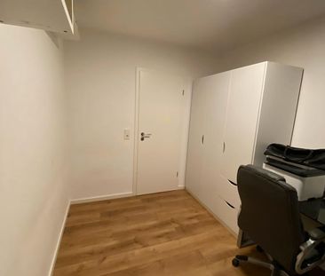 Günstig 12 WG Zimmern in Stuttgart Bad Cannstatt - Photo 2