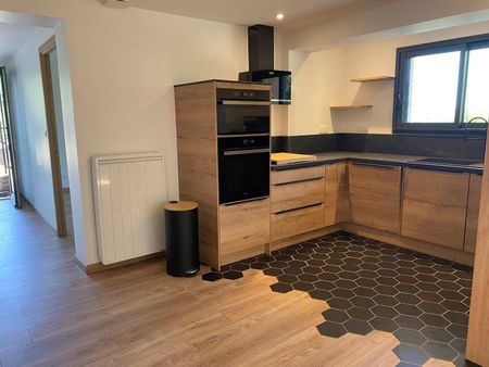 Location appartement 4 pièces 85.2 m² à Ucel (07200) - Photo 5