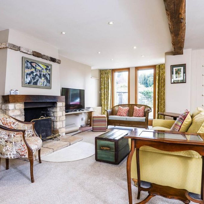 4 bedroom barn conversion to rent - Photo 1