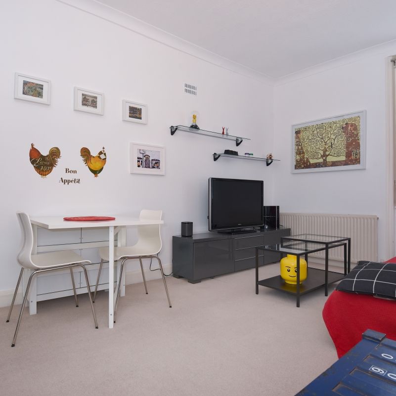 Hillmarton Road, Holloway, London, N7 - Photo 1