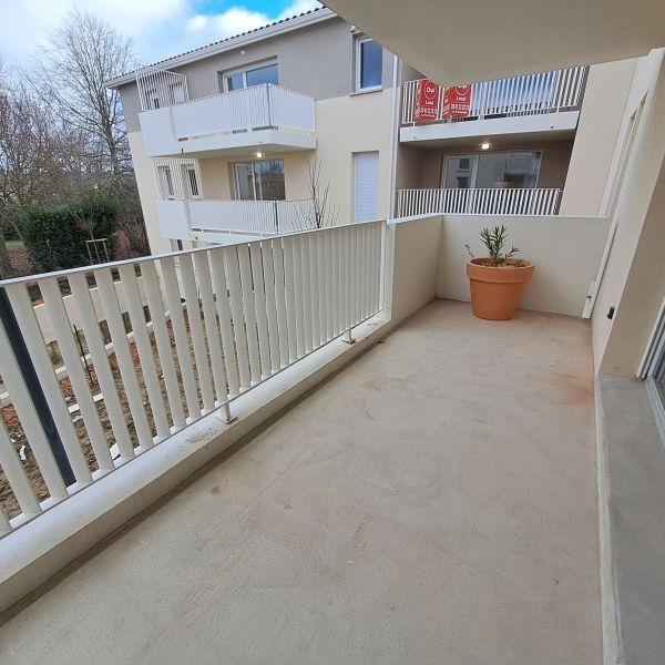 Location Appartement 3 pièces 66m² BRUGUIERES 31150 - Photo 1