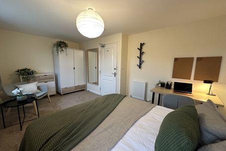 Wharton Crescent, Beeston, NG9 1RJ - Photo 3