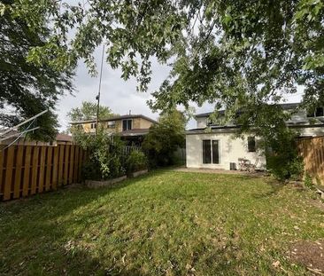 For Lease - 337 Hollyberry Trail, Toronto, Ontario - Photo 4
