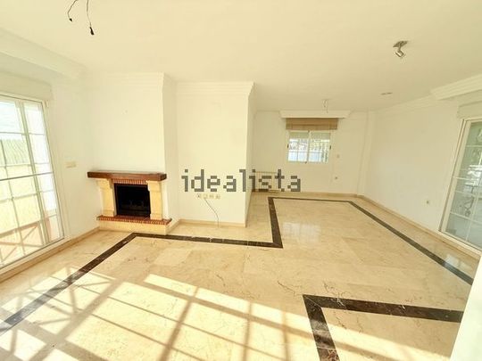 Alquiler de ático en Rio Real - Photo 1