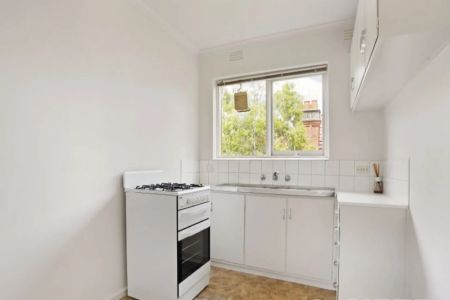 Position, Position, Position ! - Photo 2