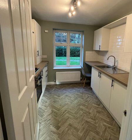 2 bedroom flat to rent - Photo 5