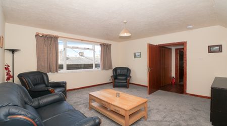 Victoria Road, Dundee - Photo 2