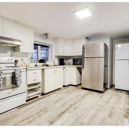 Sainte-Sophie – Appartement 4 1/2 à louer – Sous-sol de maison - Photo 3