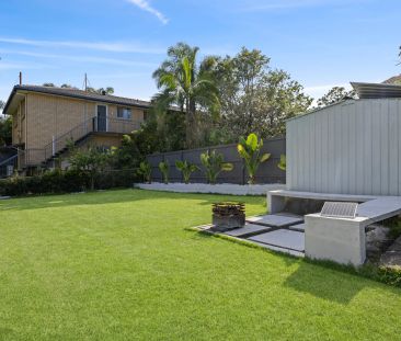 Fully renovated home in ideal location - Photo 2