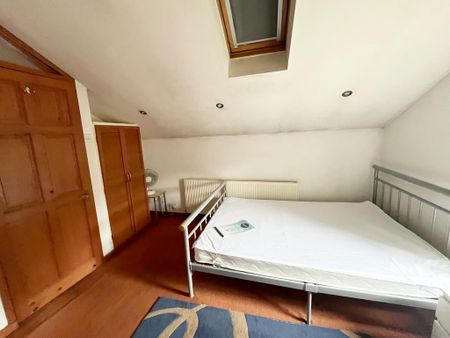 3 bedroom terraced house to rent - Photo 2