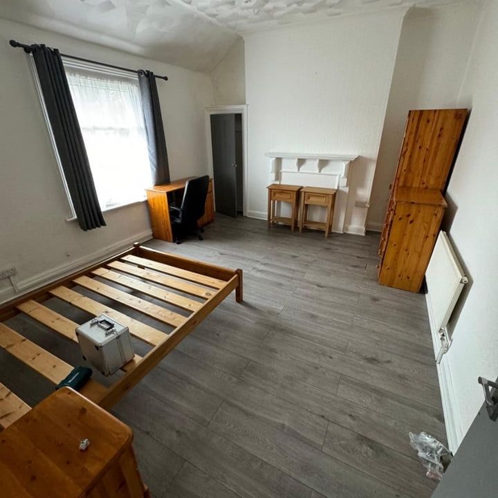 2 Bed Flat, Bevois Mansions, SO14 - Photo 1