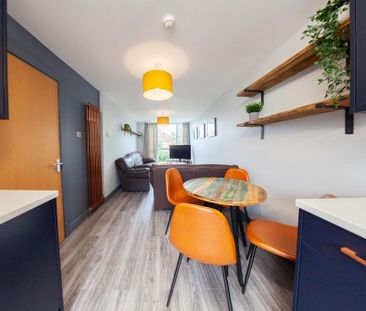 6 bedroom house to rent - Photo 1