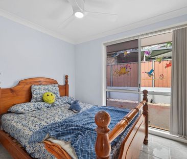Modern home in Prime location with Solar Battery! - Photo 6