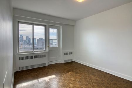 3555 Cote-des-Neiges Road - Photo 4