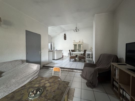 Location Appartement 3 pièces 86m² TOURVES 83170 - Photo 1