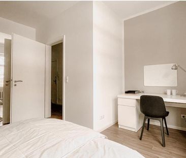 moderne möblierte 2-Zimmerwohnung mit Balkon in Winterhude - Foto 5