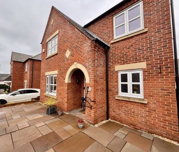 CobblestoneDrive, SWADLINCOTE - Photo 1