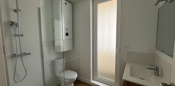 Location Appartement 1 pièce 21m² - Photo 2