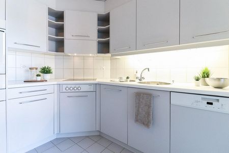 Sonnige 4.5-Zimmerwohnung im Parterre wartet auf Sie! - Photo 3