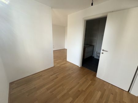 RIVOLO 23: Geräumige 2-Zimmer-Wohnung mit Balkon nahe Erlaaer Straße - in 1230 Wien zu mieten - Photo 5