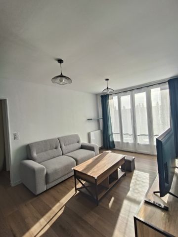 Location Appartement 5 pièces 73m² ORLEANS 45000 - Photo 4