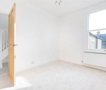4 bedroom terraced house to rent - Photo 4