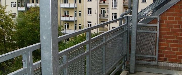 DACHGESCHOSS - BALKON - AUFZUG - STELLPLATZ - Photo 1