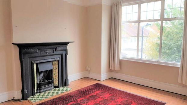 Glencairn Road, London, SW16 - Photo 1