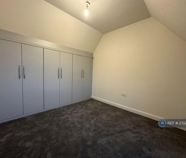 4 bedroom detached house to rent - Photo 4