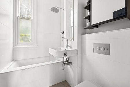 2/94 Surrey Street Darlinghurst NSW 2010 - Photo 4