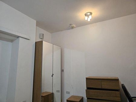 8 bedroom house share to rent - Photo 3