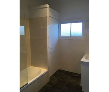 Value 3 Bedroom Home in a handy location - Photo 5